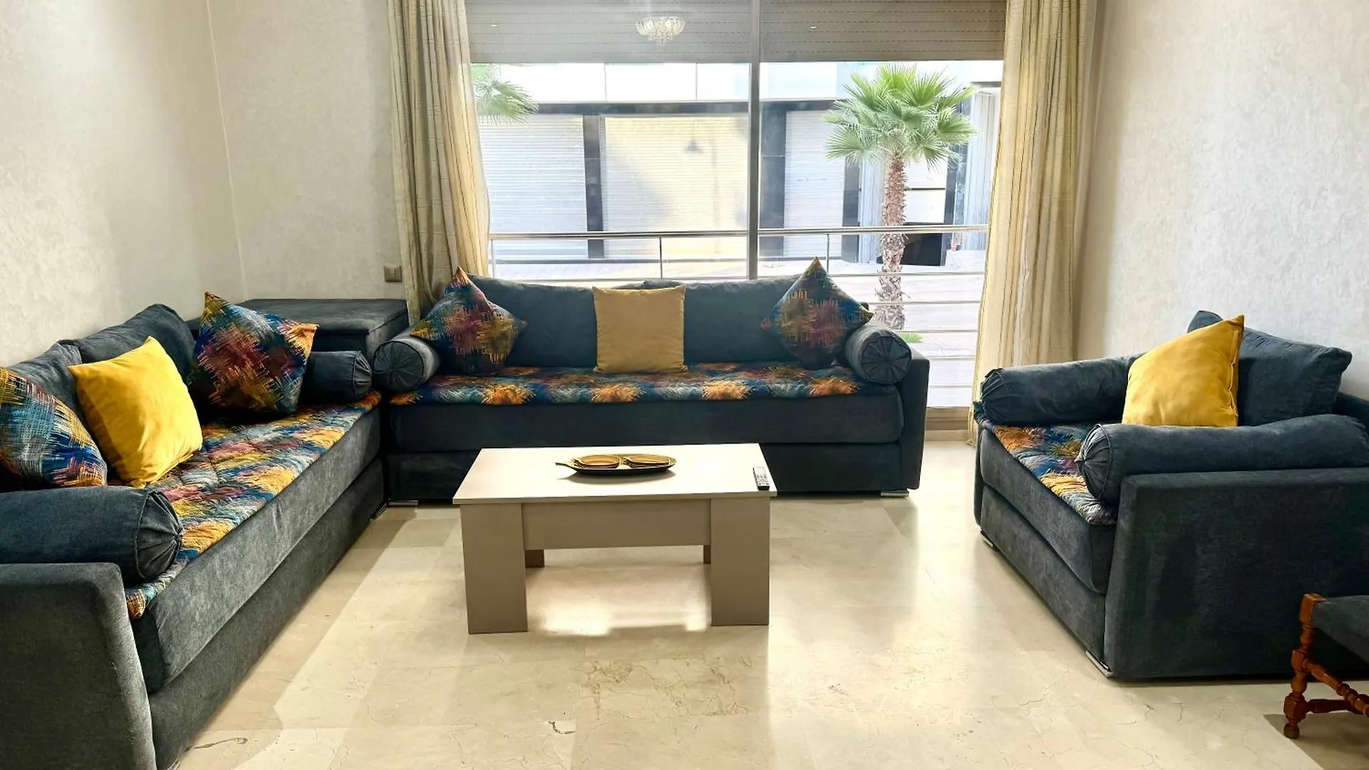Luxury Appartement Prestigia Avec Wifi Fibre Optique Fes Apartment