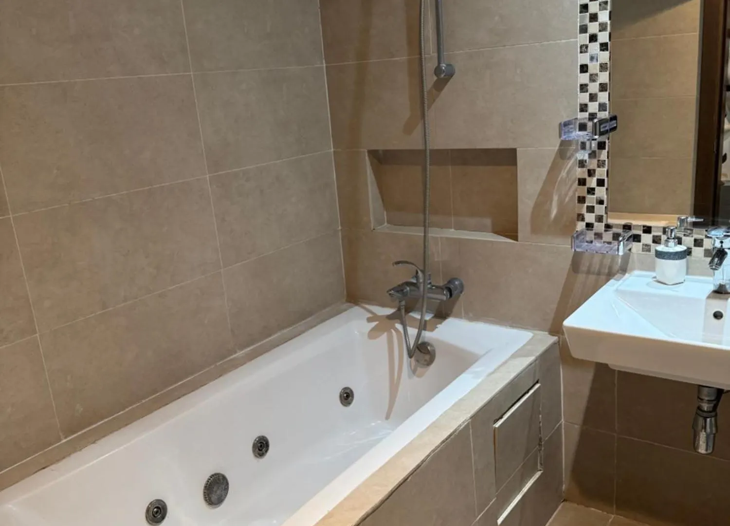 Luxury Appartement Prestigia Avec Wifi Fibre Optique Fes Morocco